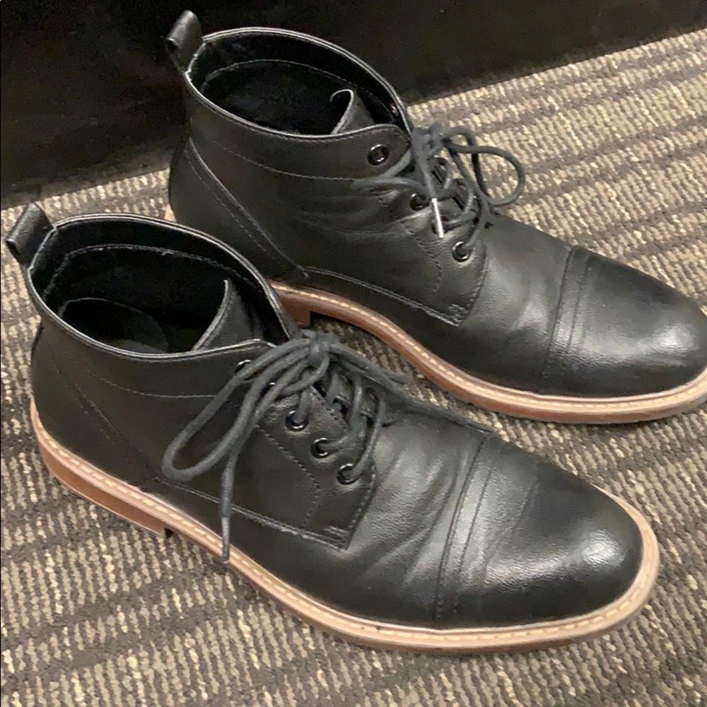 Mens Perry Ellis Size 8 Black casual boots